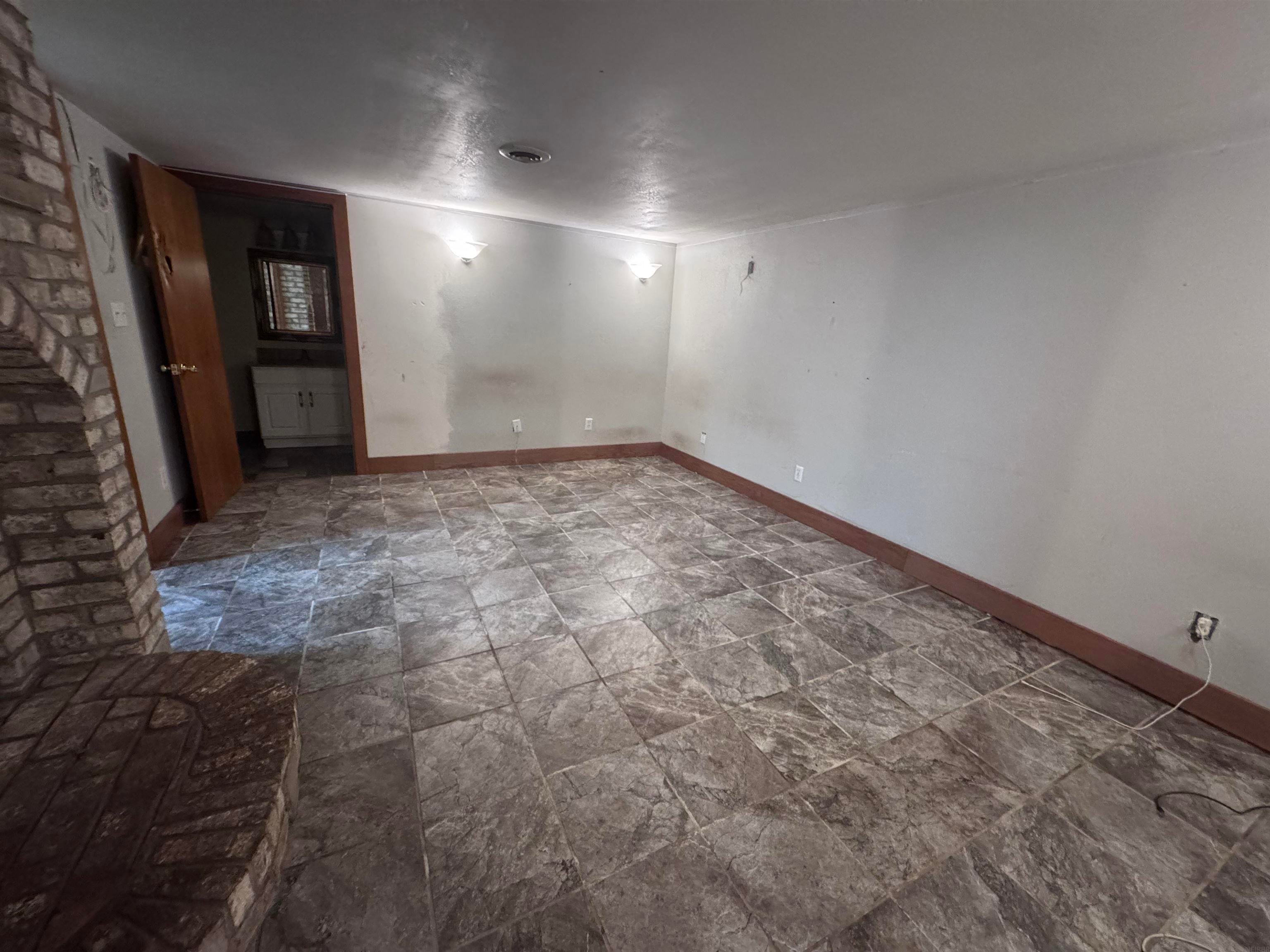 420 Commercial Street Strawberry Point, IA 52076 - Photo 17 of 20 Gallery Image 17