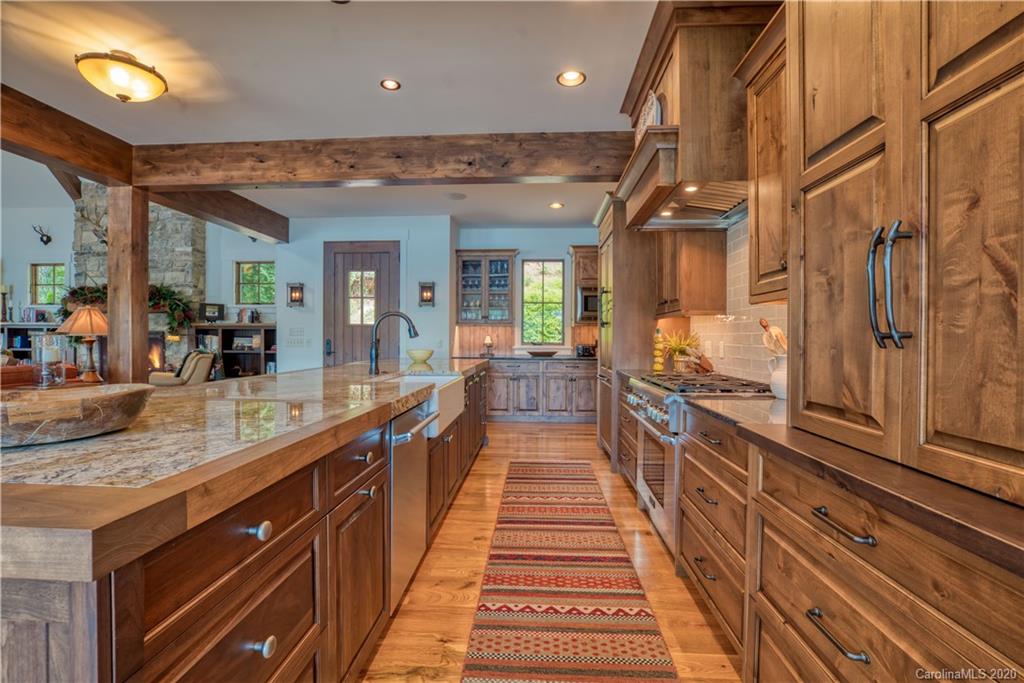 442 Cut Away Road, Unit 3 Lake Lure, NC 28746 - Photo 16 of 41 Gallery Image 16