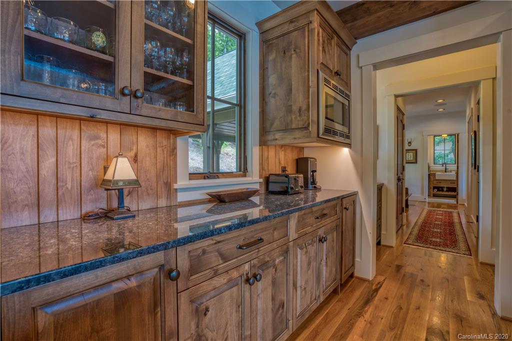 442 Cut Away Road, Unit 3 Lake Lure, NC 28746 - Photo 17 of 41 Gallery Image 17