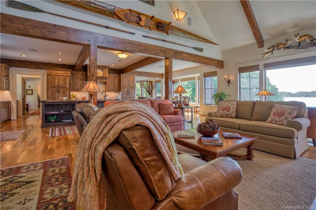 442 Cut Away Road, Unit 3 Lake Lure, NC 28746 - Photo 8 of 41 Gallery Image 8