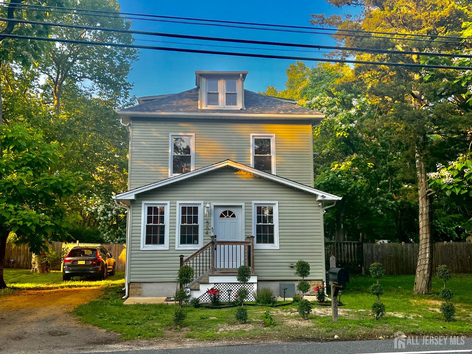 564 Marlboro Road Old Bridge, NJ 08857 - Photo 1 of 37 Gallery Image 1