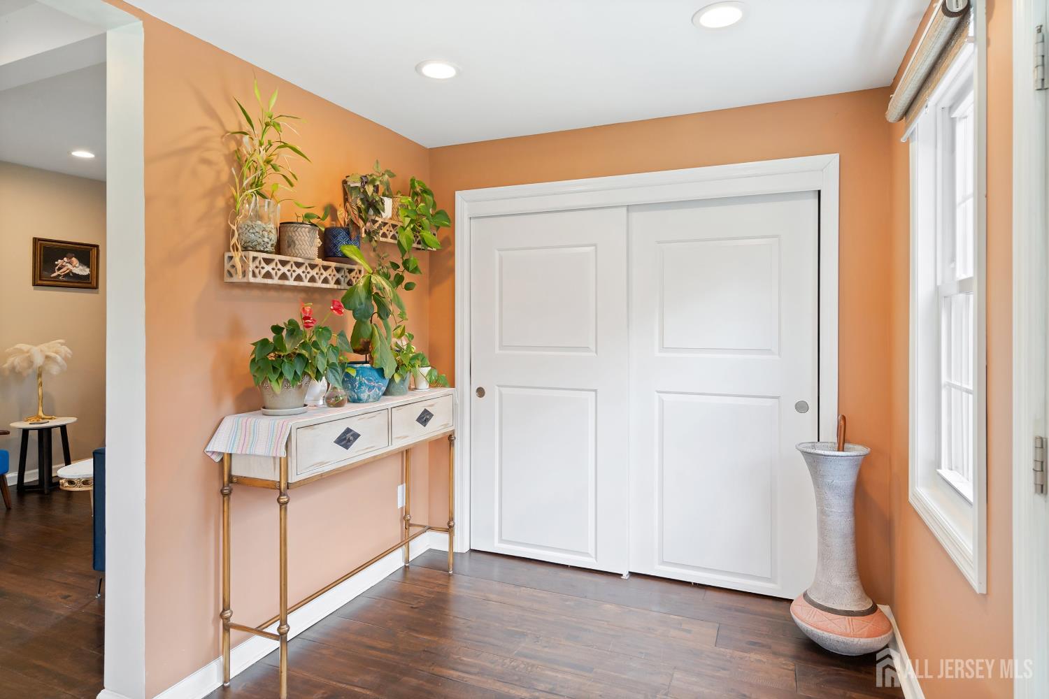 564 Marlboro Road Old Bridge, NJ 08857 - Photo 4 of 37 Gallery Image 4