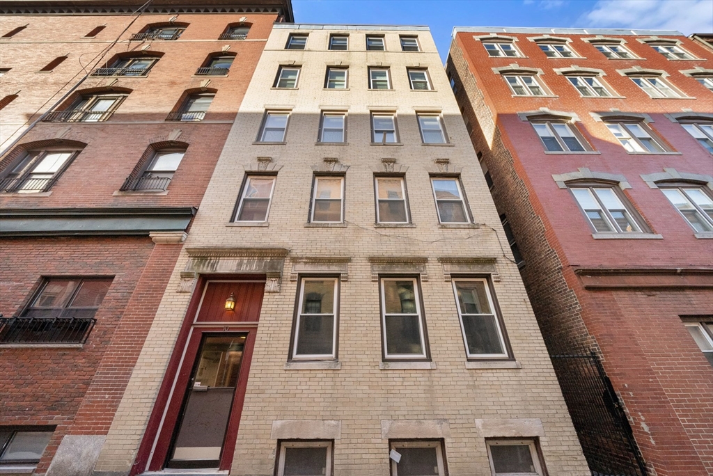 10 Henchman Street, Unit 2R Boston, MA 02113 - Photo 13 of 14