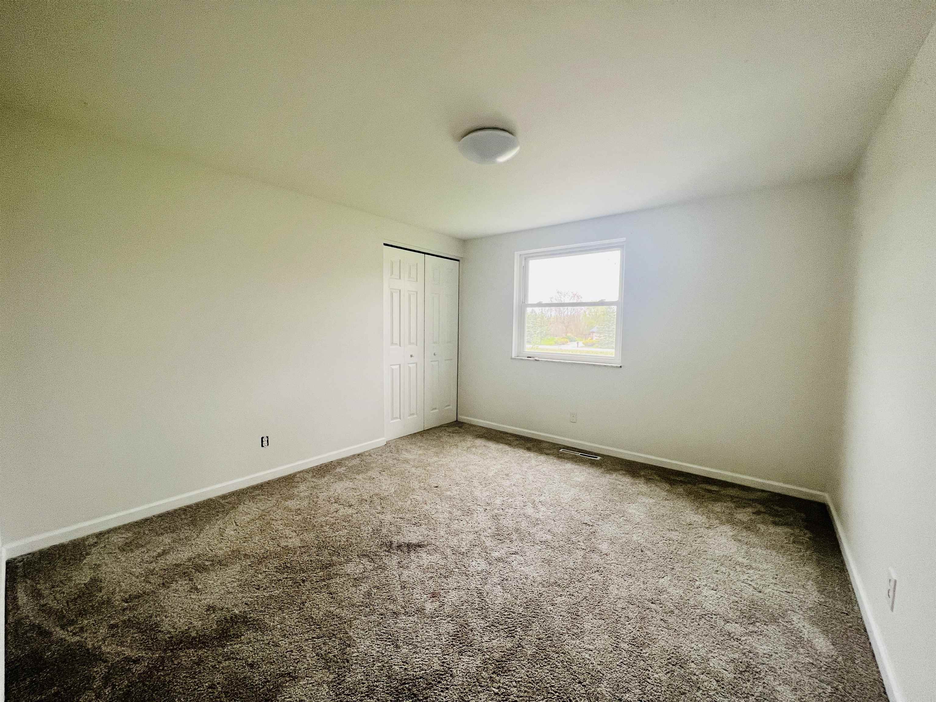 7371 Nichols Road Flushing, MI 48433 - Photo 15 of 57
