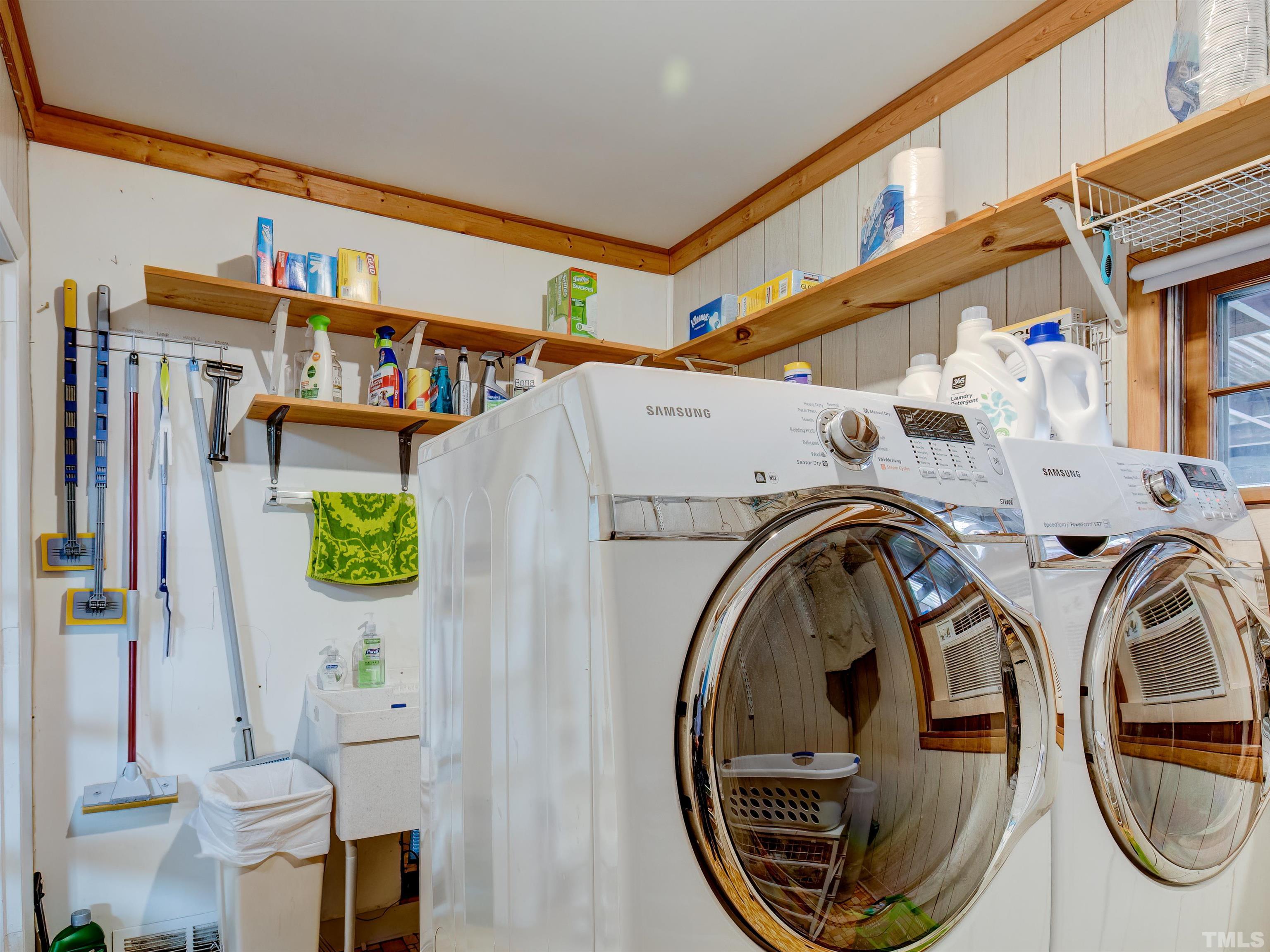 4821 Latimer Road Raleigh, NC 27609 - Photo 20 of 21 a utility room with dryer and washer