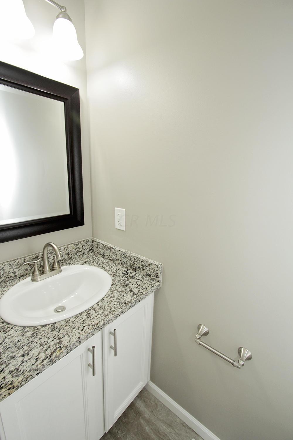 4610 Gilman Road Columbus, OH 43228 - Photo 12 of 22 Gallery Image 12