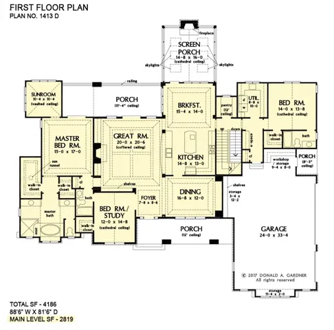 a view of backyard with trees