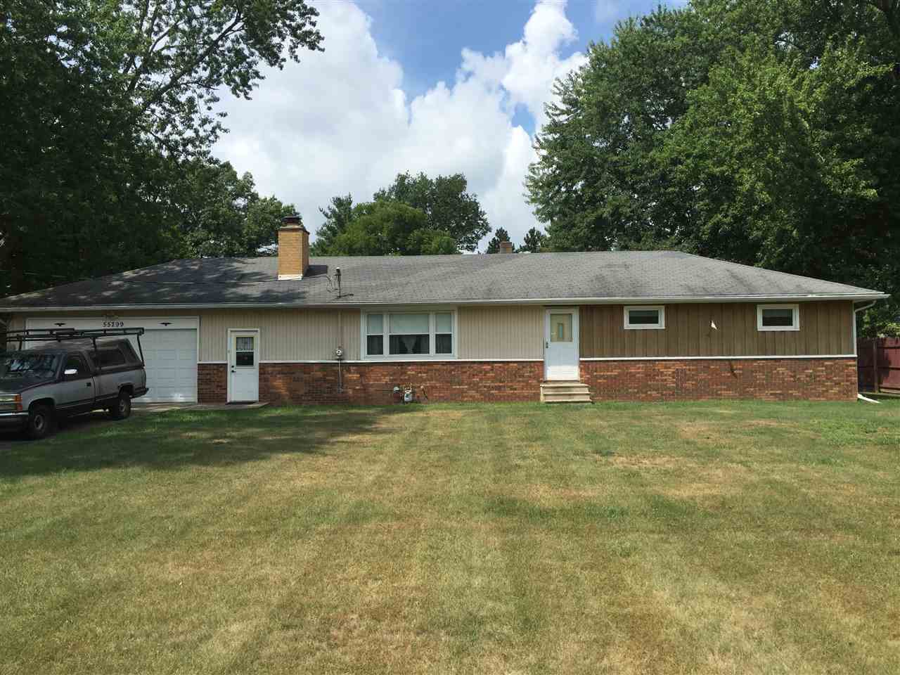 55299 Sundown Road South Bend, IN 46628 - Photo 2 of 19