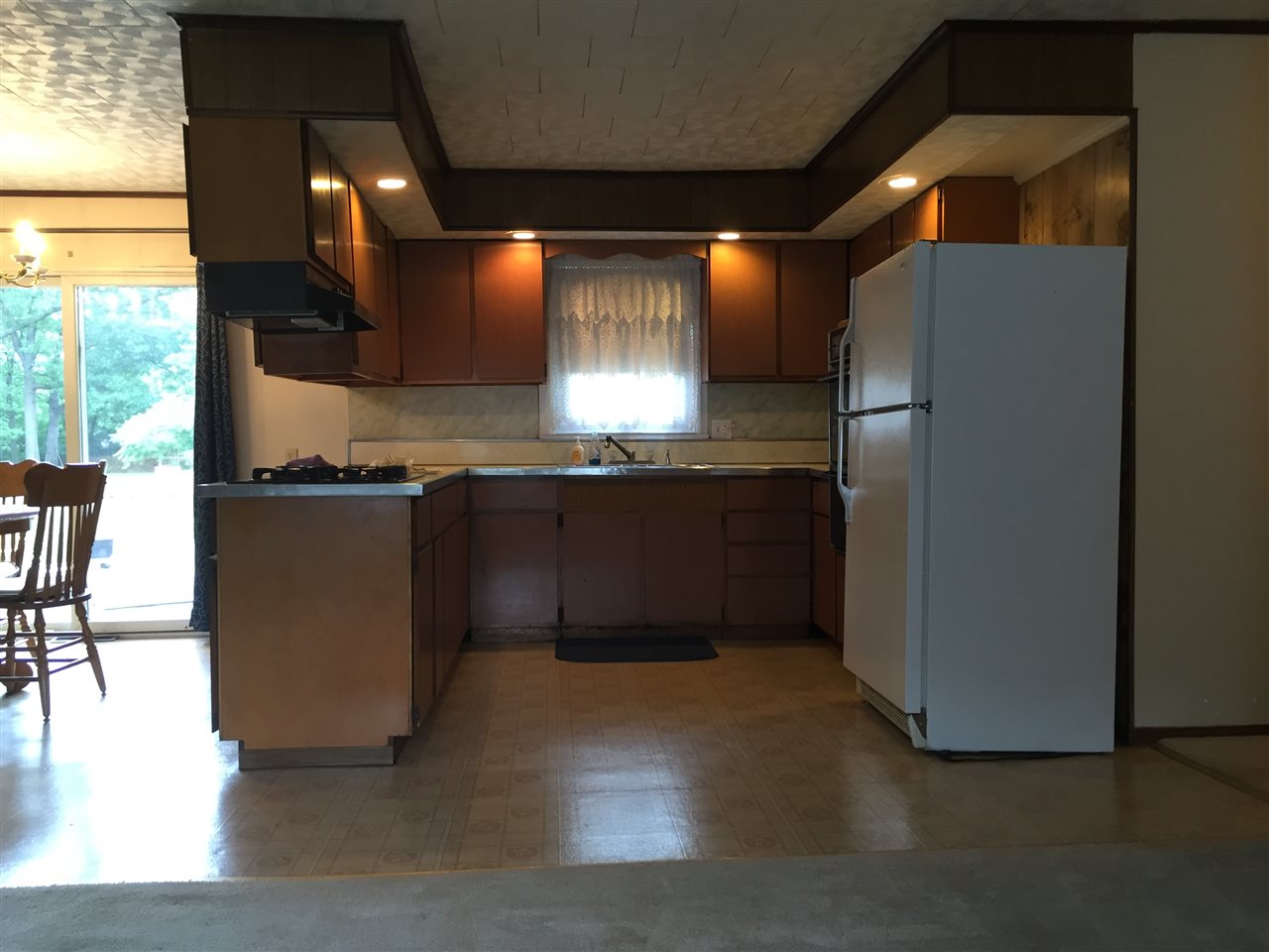 55299 Sundown Road South Bend, IN 46628 - Photo 6 of 19