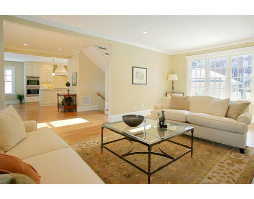 78 Salisbury Road Brookline, MA 02445 - Photo 3 of 10