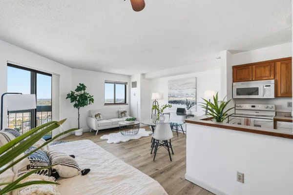 $91,000 | 78 10th Street East, Unit 2807, St. Paul, MN 55101