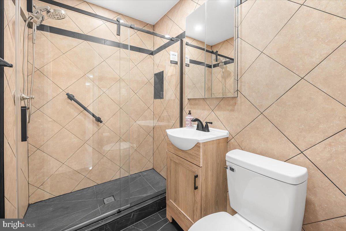9734 Glen Avenue, Unit 20197 Silver Spring, MD 20910 - Photo 17 of 23