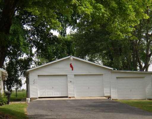4276 Yale Street Springfield, OH 45502 - Photo 3 of 12