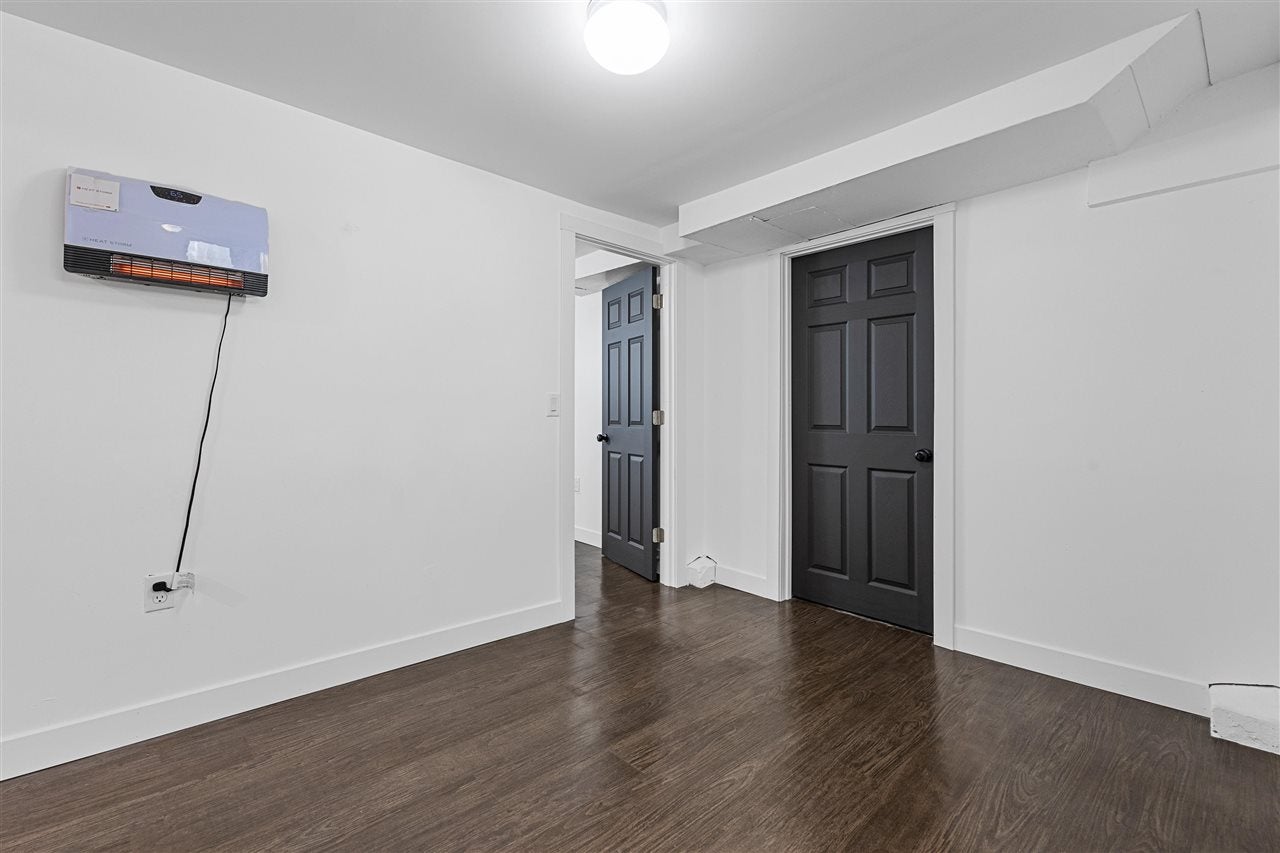 2230 Mt Vernon Road Southeast Cedar Rapids, IA 52403 - Photo 17 of 19 Gallery Image 17