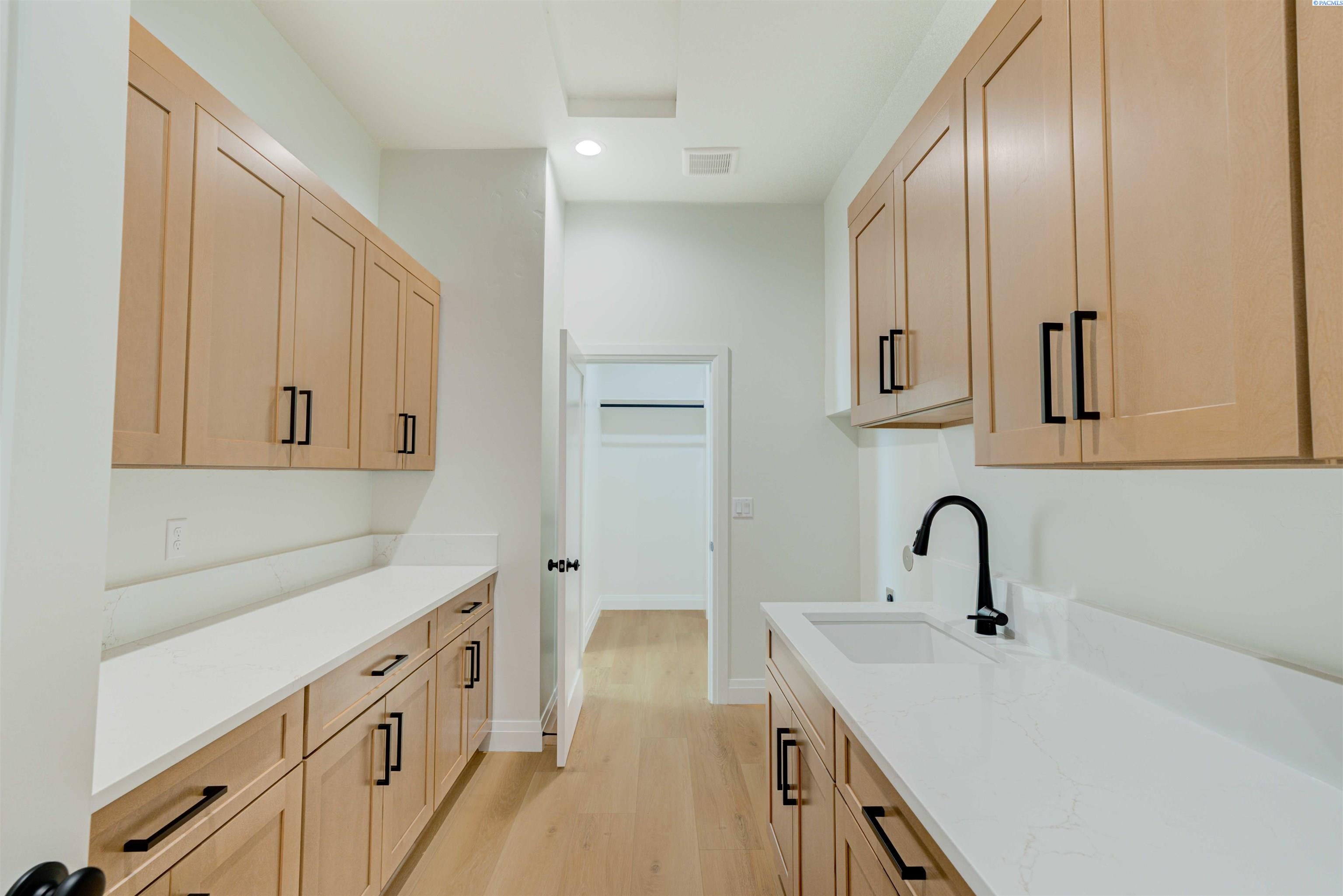 7403 Haystack Street Kennewick, WA 99338 - Photo 21 of 48 Gallery Image 21