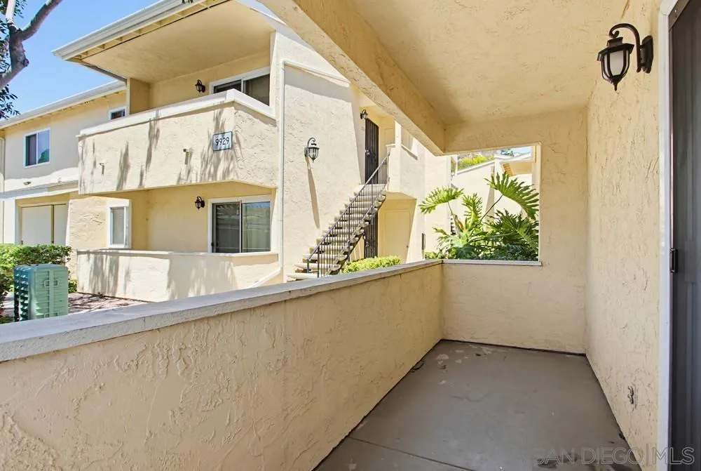 9939 Erma Road, Unit 103 San Diego, CA 92131 - Photo 36 of 40