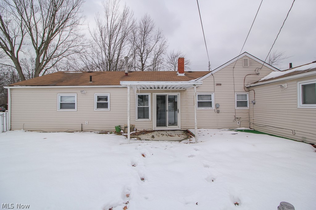 1707 Lander Road Cleveland, OH 44124 - Photo 4 of 27