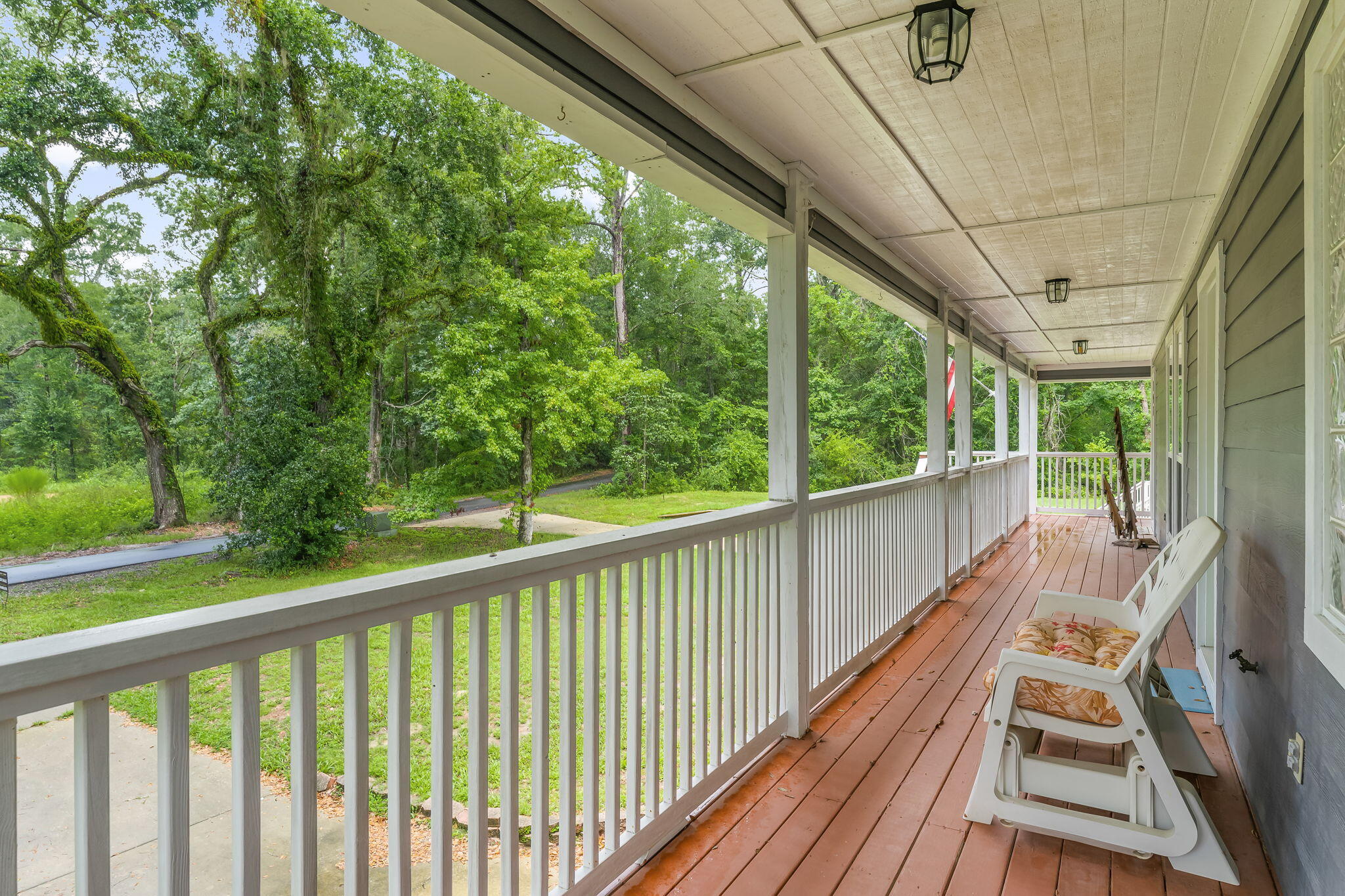 193 Portland Park Road Freeport, FL 32439 - Photo 4 of 62 a view of balcony with furniture