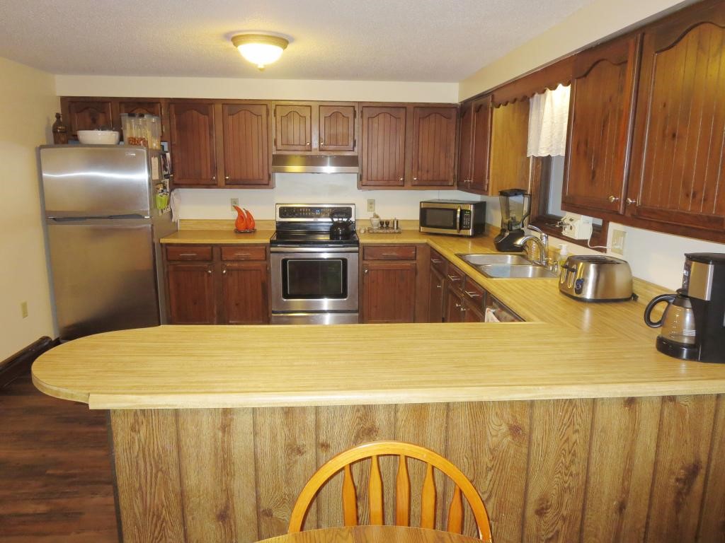 340 Watkins Road Colchester, VT 05446 - Photo 4 of 17 Gallery Image 4