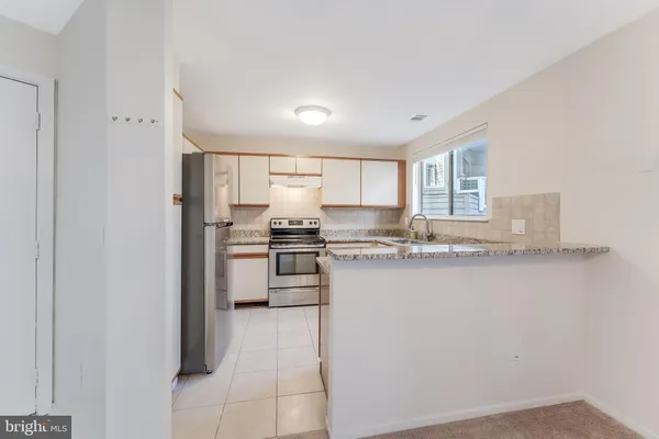$2,500 | 1500 C Summerchase Court, Reston, VA 20194