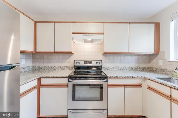 $2,500 | 1500 C Summerchase Court, Reston, VA 20194
