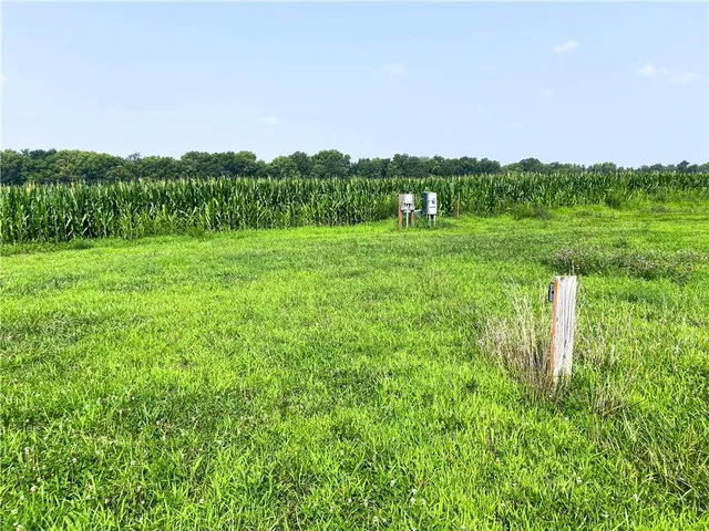 $1,000,000 | 35100 East Outer Belt Road, Lone Jack, MO 64070