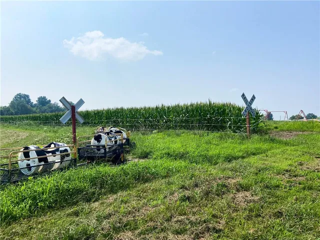 $1,000,000 | 35100 East Outer Belt Road, Lone Jack, MO 64070