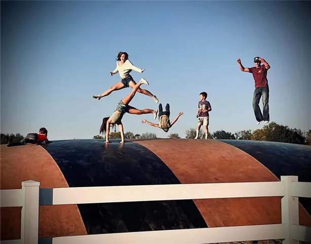 $1,000,000 | 35100 East Outer Belt Road, Lone Jack, MO 64070