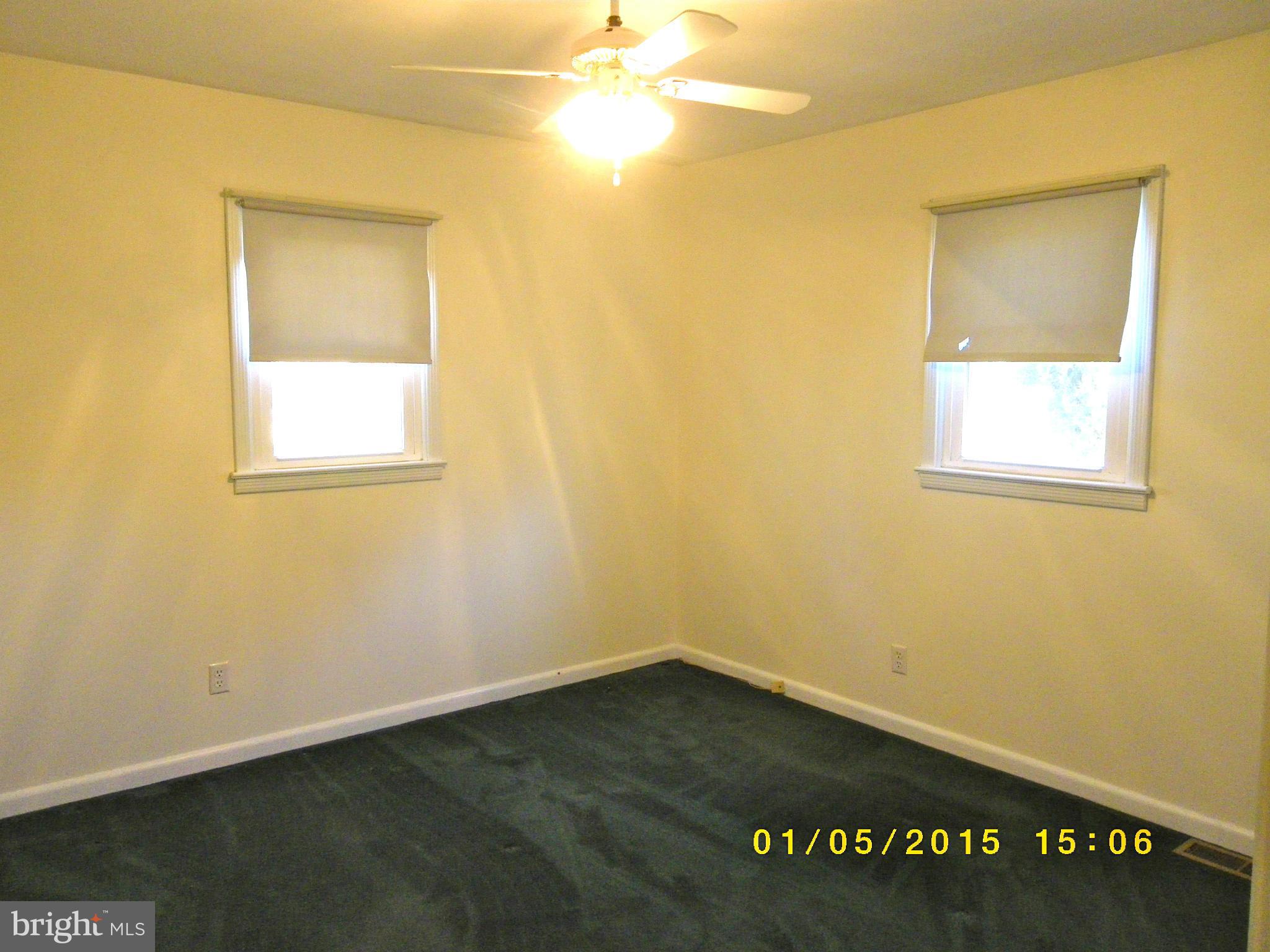 5347 Balls Mill Road Midland, VA 22728 - Photo 11 of 30 Bedroom #1 with Lighted Ceiling Fan