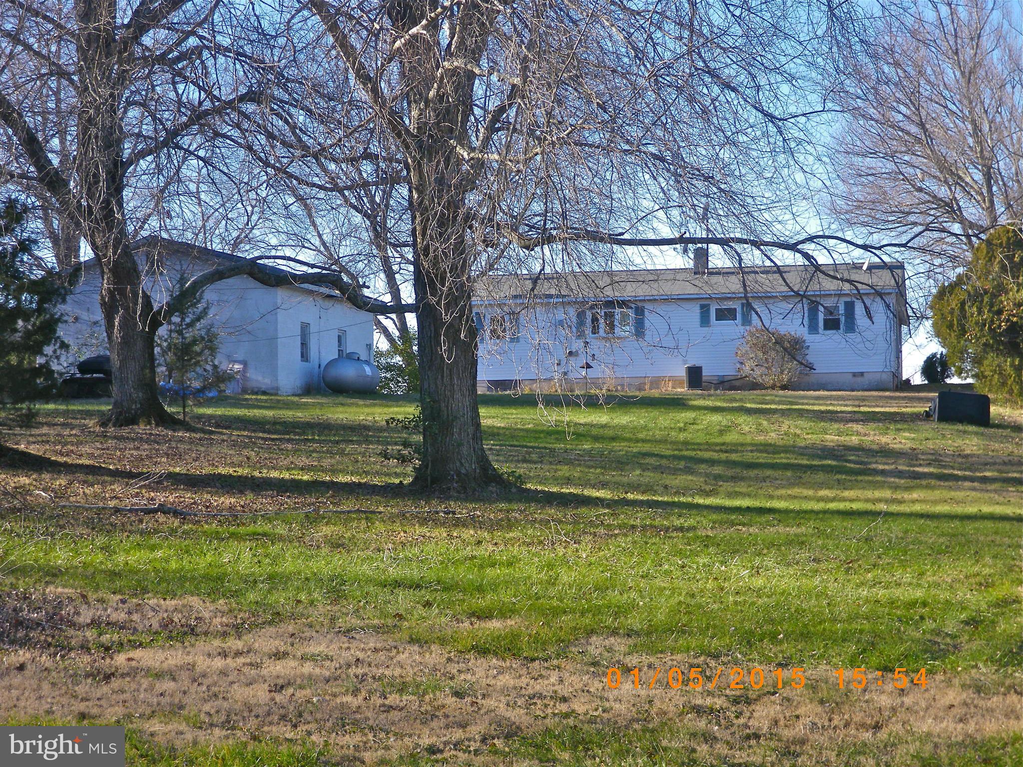 5347 Balls Mill Road Midland, VA 22728 - Photo 26 of 30 Rear of Home and Garage