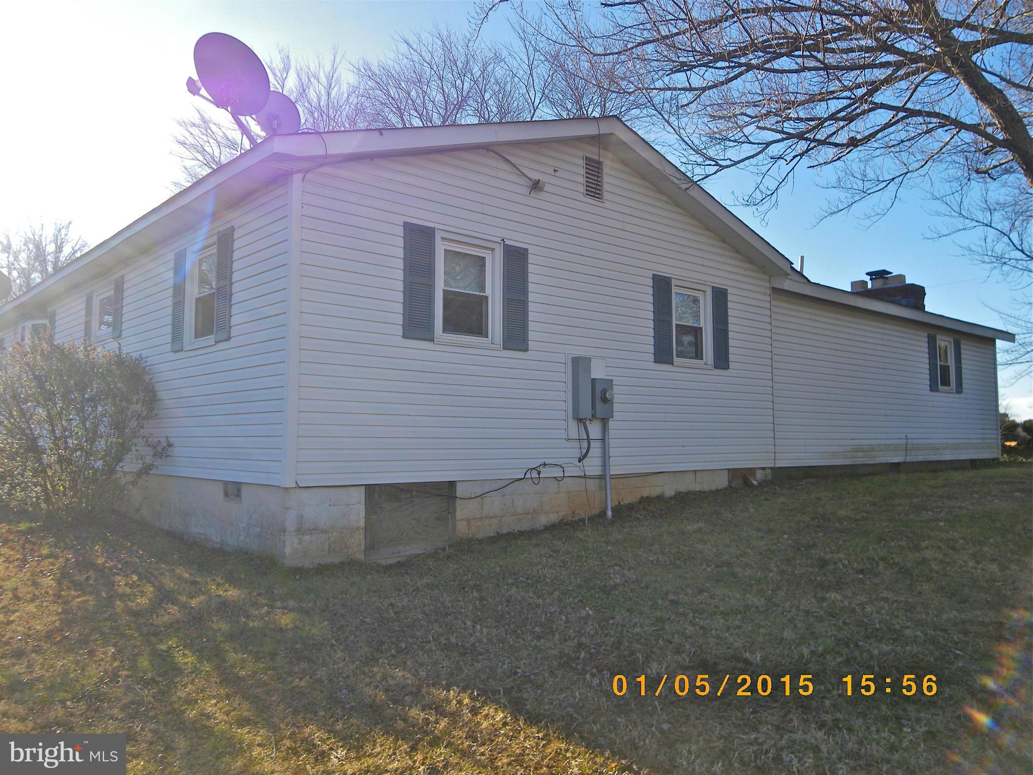 5347 Balls Mill Road Midland, VA 22728 - Photo 27 of 30 Left side of Home