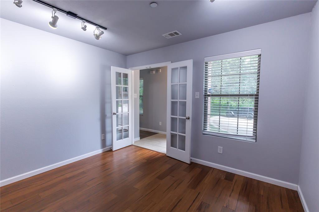 1124 Sophia Street Allen, TX 75013 - Photo 4 of 27 This office/flex space is right off front door