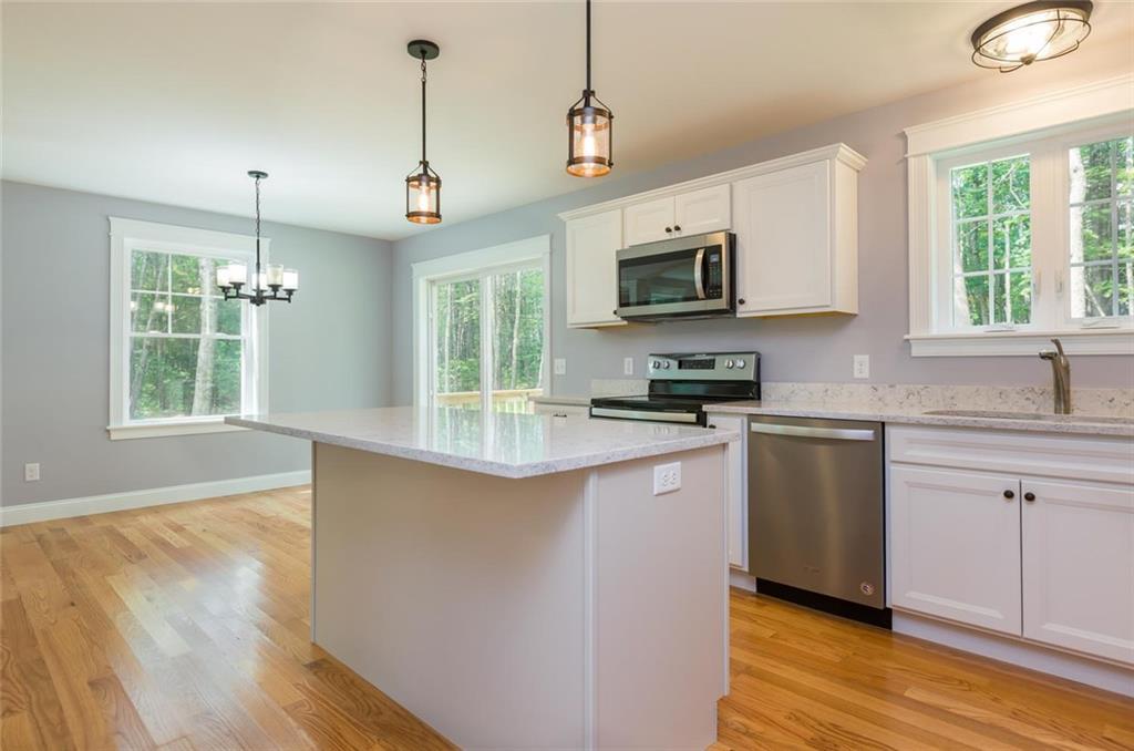 7 Stratton Woods Lane Cumberland Center, ME 04021 - Photo 10 of 35 Great cabinet & counter space.