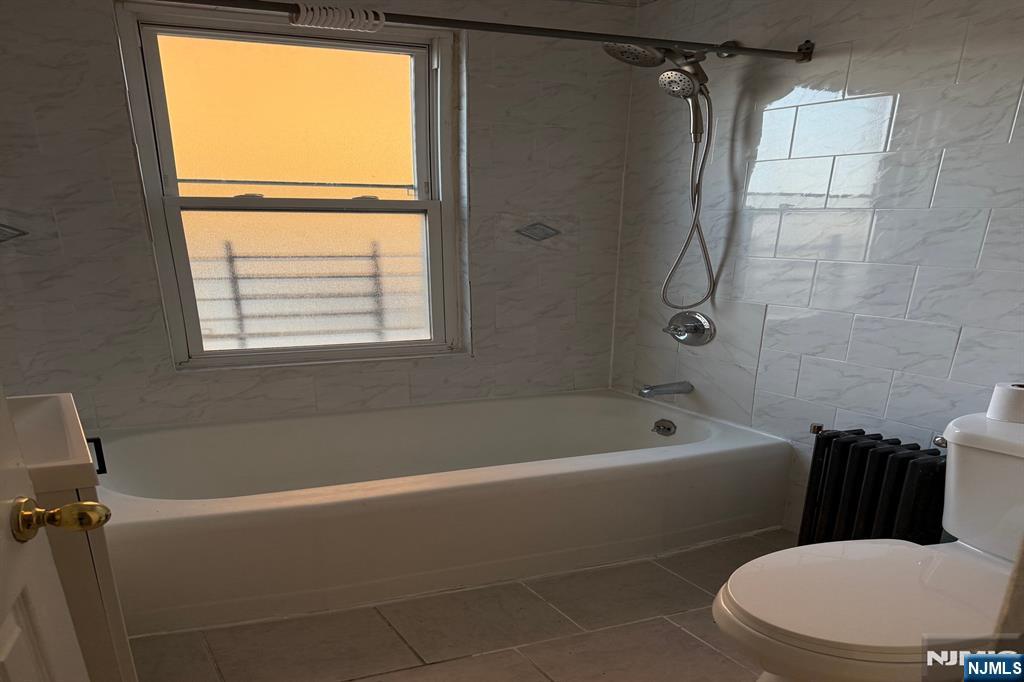 476 Main Street, Unit 2CD Fort Lee, NJ 07024 - Photo 3 of 8