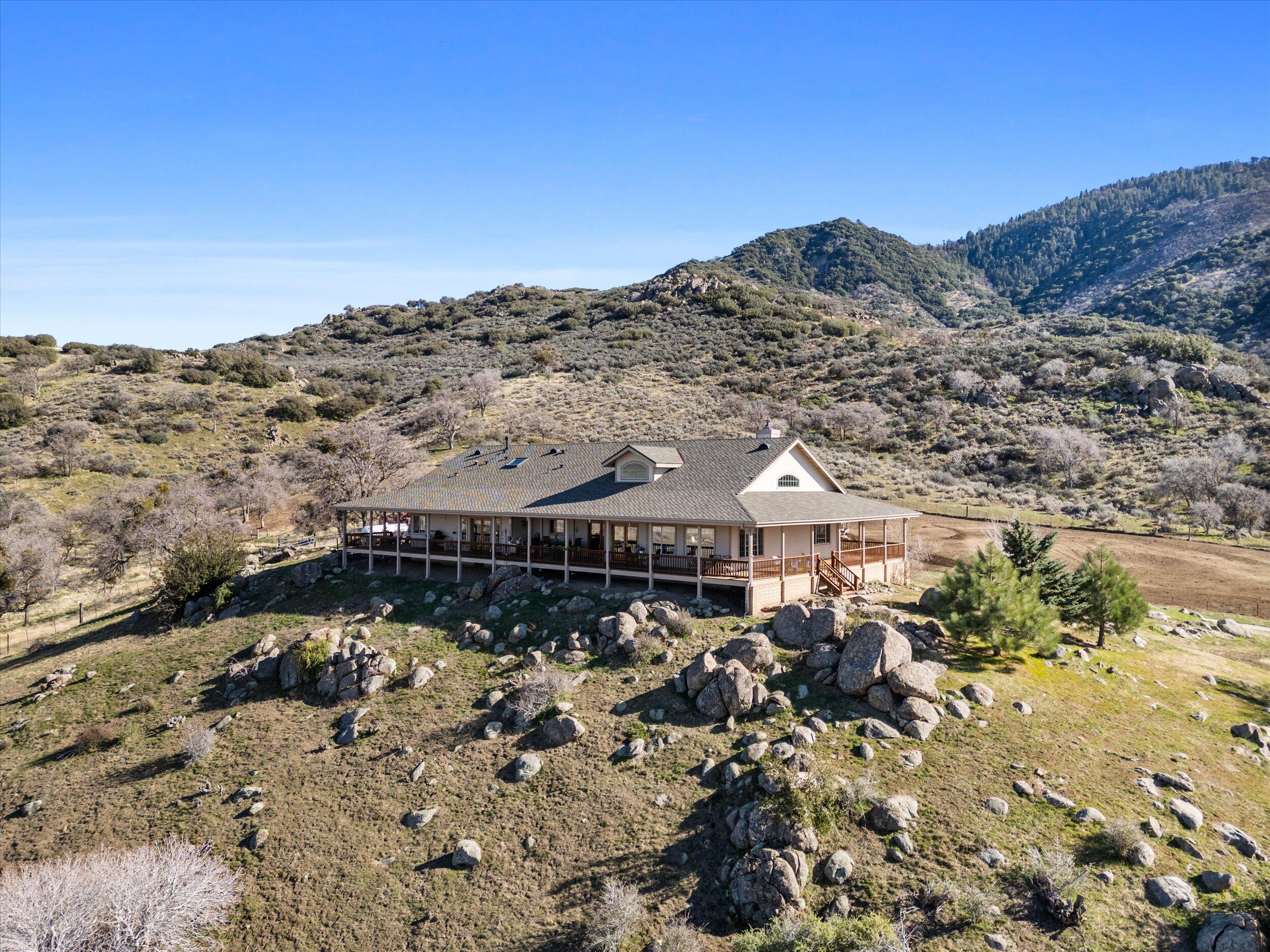 18024 Pellisier Road Tehachapi, CA 93561 - Photo 6 of 46 06-Illuminate Photography - 18024 Pellis