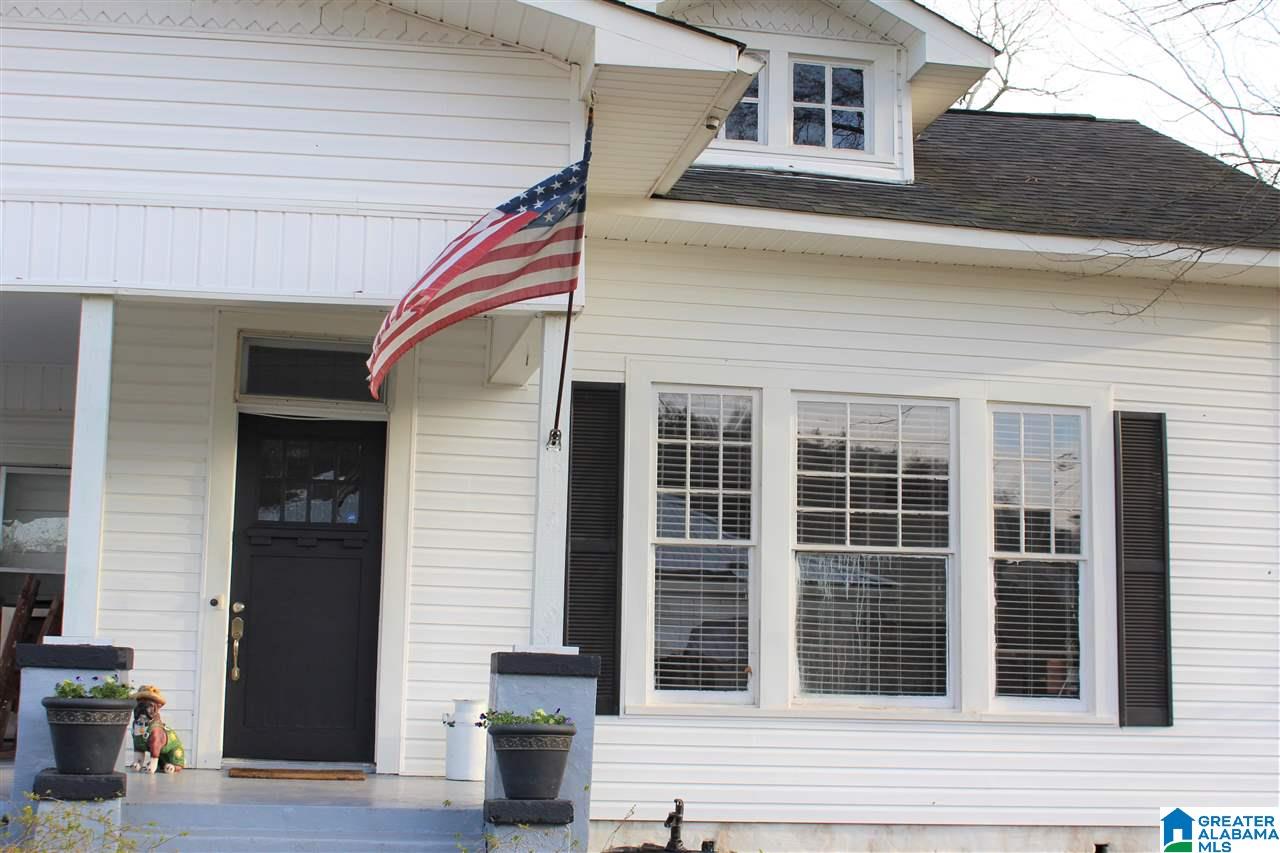 201 Adams Avenue West Oneonta, AL 35121 - Photo 4 of 37