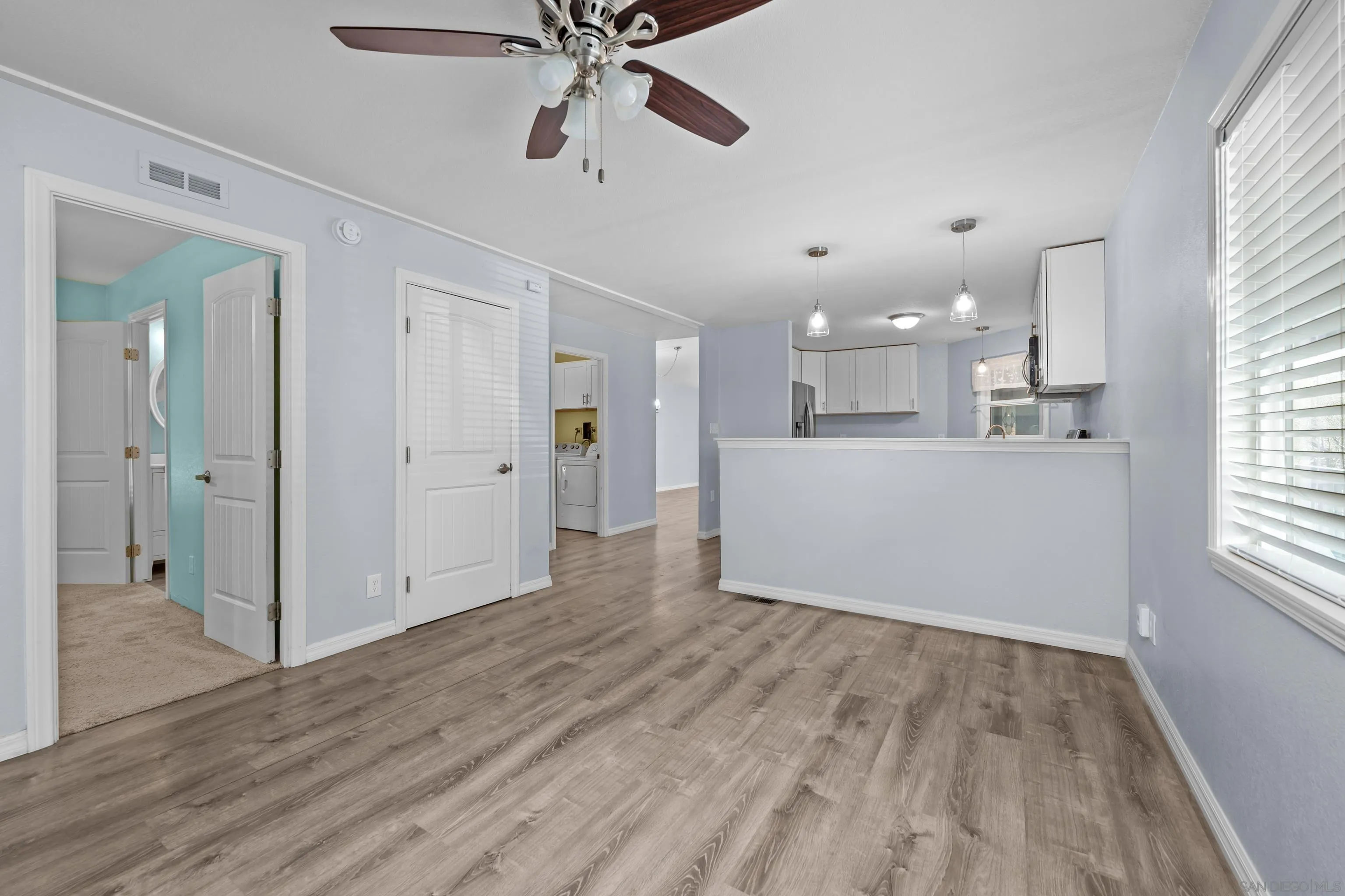 18218 Paradise Mountain Road, Unit 199 Valley Center, CA 92082 - Photo 19 of 41 Family Room