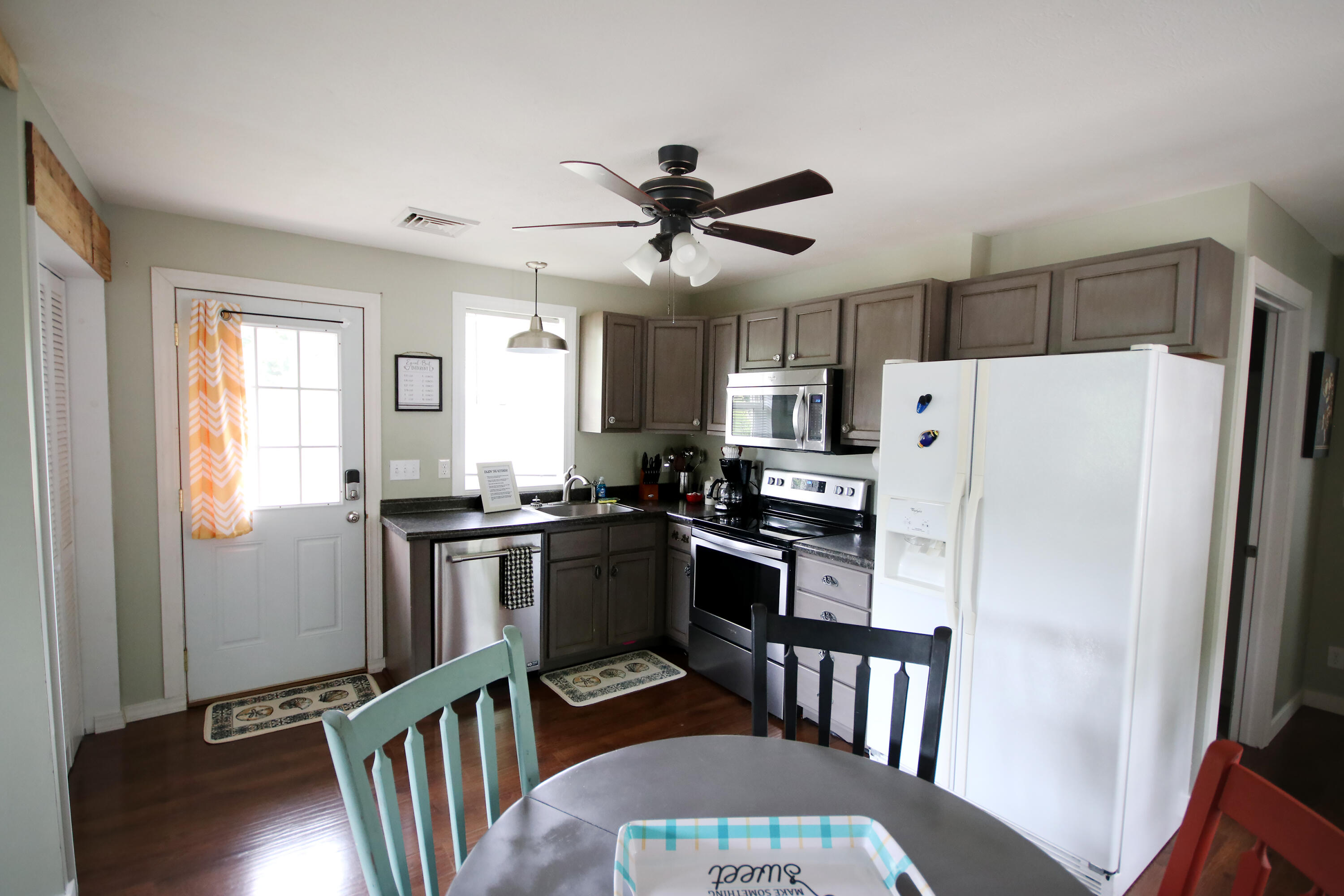 6128 Highway 63 Coloma, MI 49038 - Photo 18 of 37 Kitchen 2