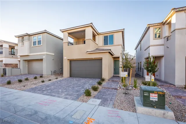 $2,950 | 119 Silver Run Lane, Las Vegas, NV 89138