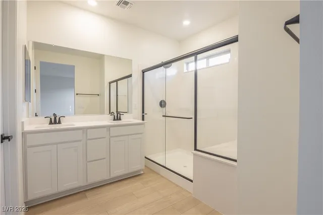 $2,950 | 119 Silver Run Lane, Las Vegas, NV 89138