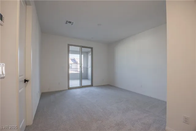 $2,950 | 119 Silver Run Lane, Las Vegas, NV 89138