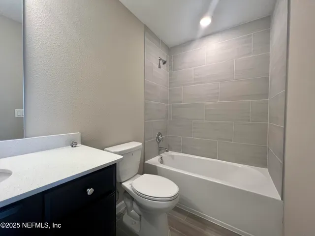 $2,180 | 237 Boracay Circle, St. Johns, FL 32259