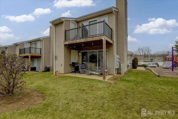 $400,000 | 107 Blake Court, Old Bridge, NJ 08857