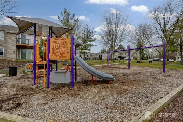 $400,000 | 107 Blake Court, Old Bridge, NJ 08857