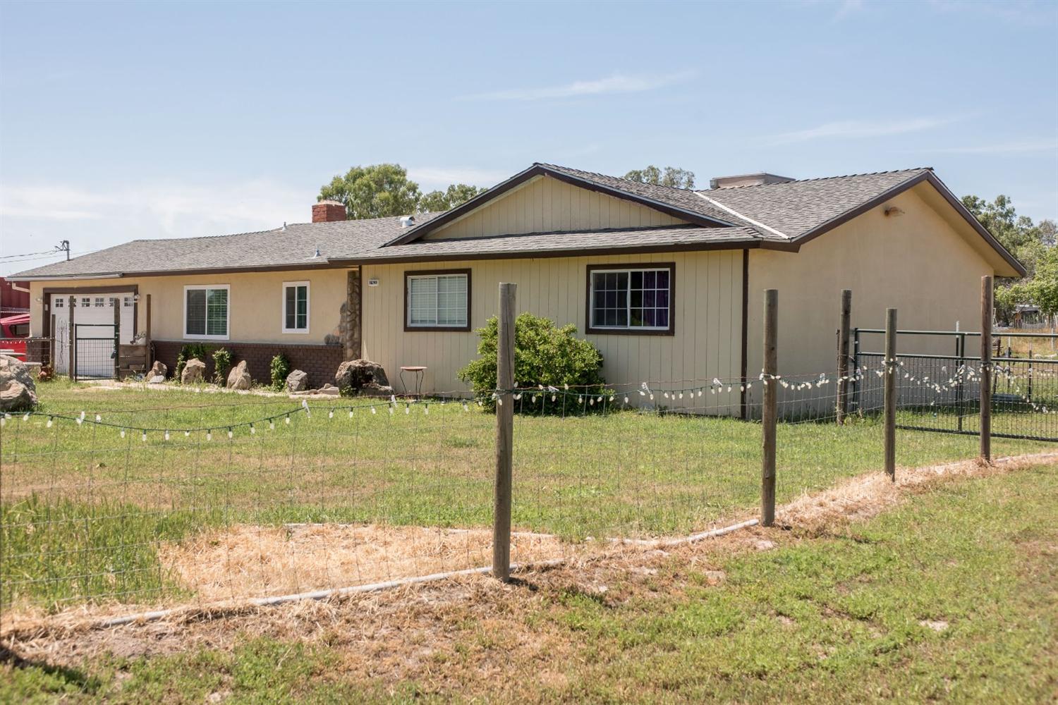 16240 Mark Road Madera, CA 93636 - Photo 1 of 21 Gallery Image 1
