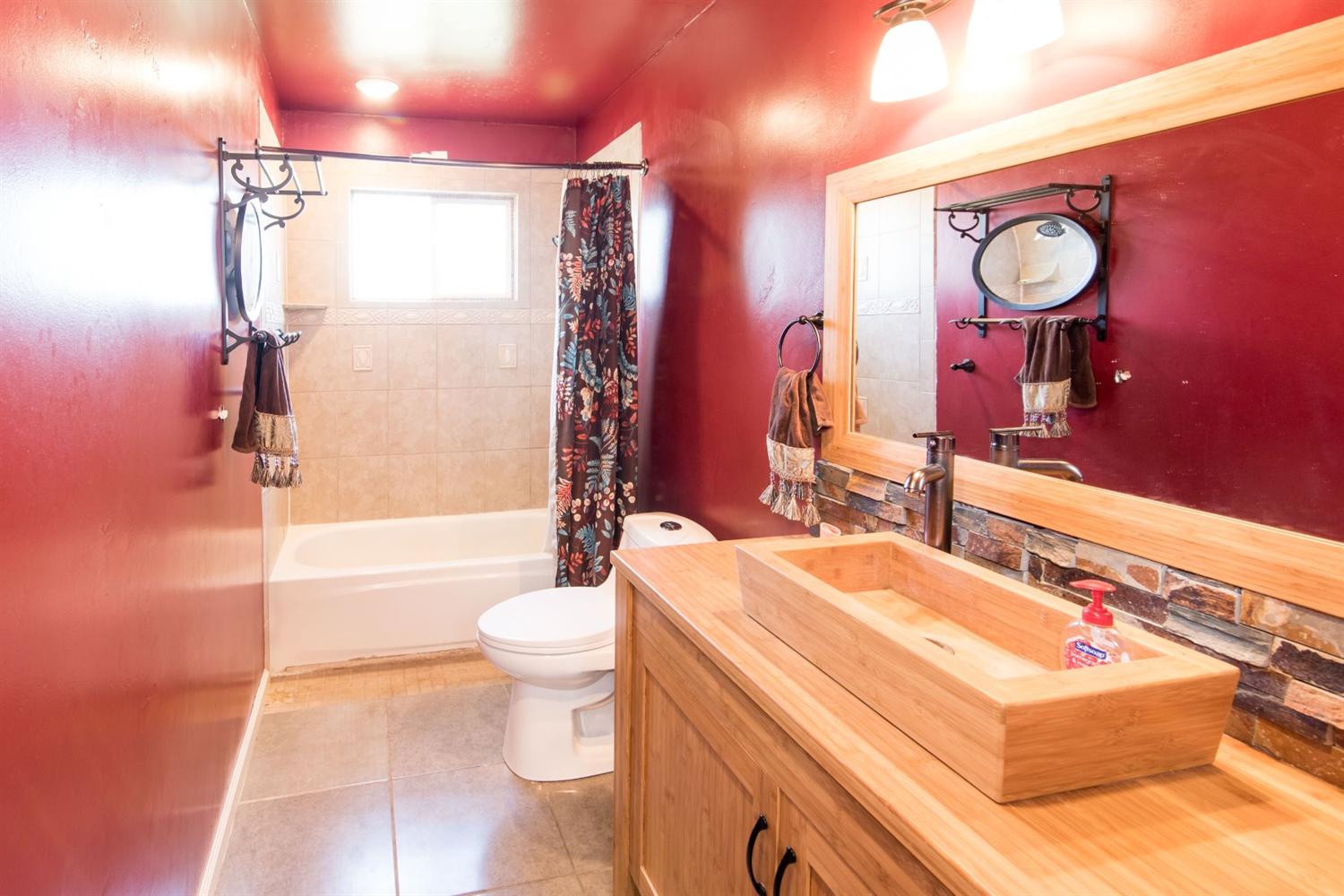 16240 Mark Road Madera, CA 93636 - Photo 13 of 21 Gallery Image 13