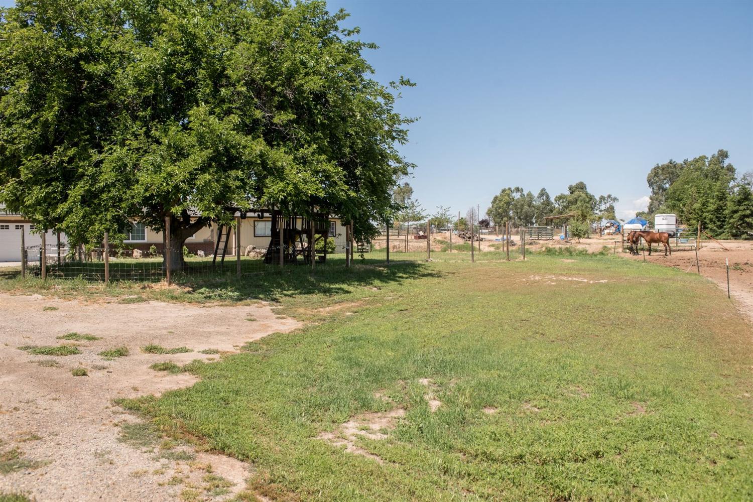 16240 Mark Road Madera, CA 93636 - Photo 3 of 21 Gallery Image 3