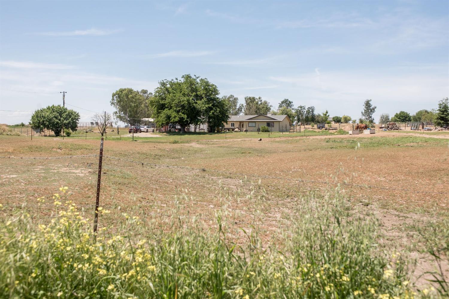 16240 Mark Road Madera, CA 93636 - Photo 4 of 21 Gallery Image 4