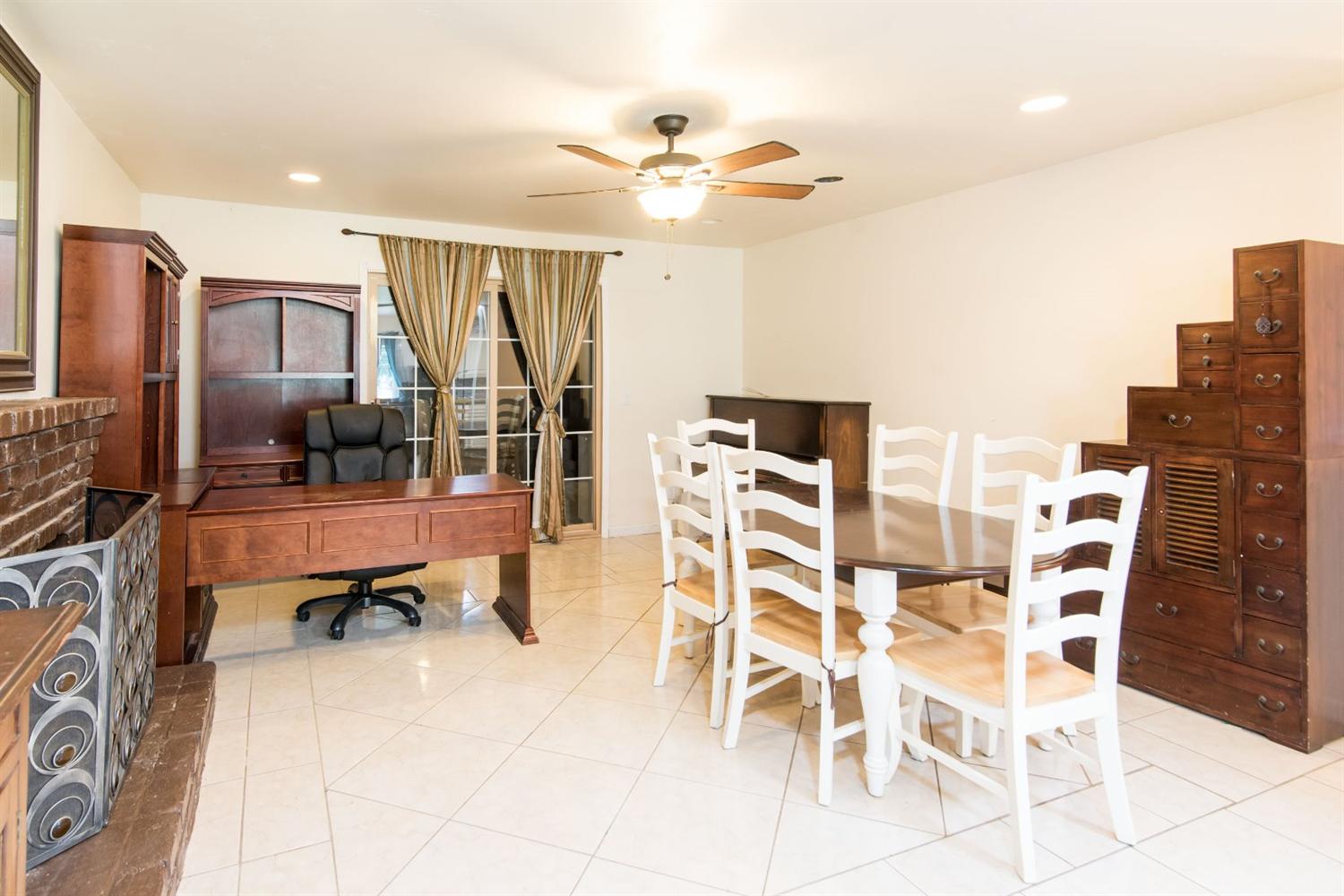 16240 Mark Road Madera, CA 93636 - Photo 8 of 21 Gallery Image 8