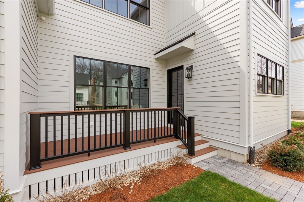8 Common Court Lexington, MA 02421 - Photo 29 of 31
